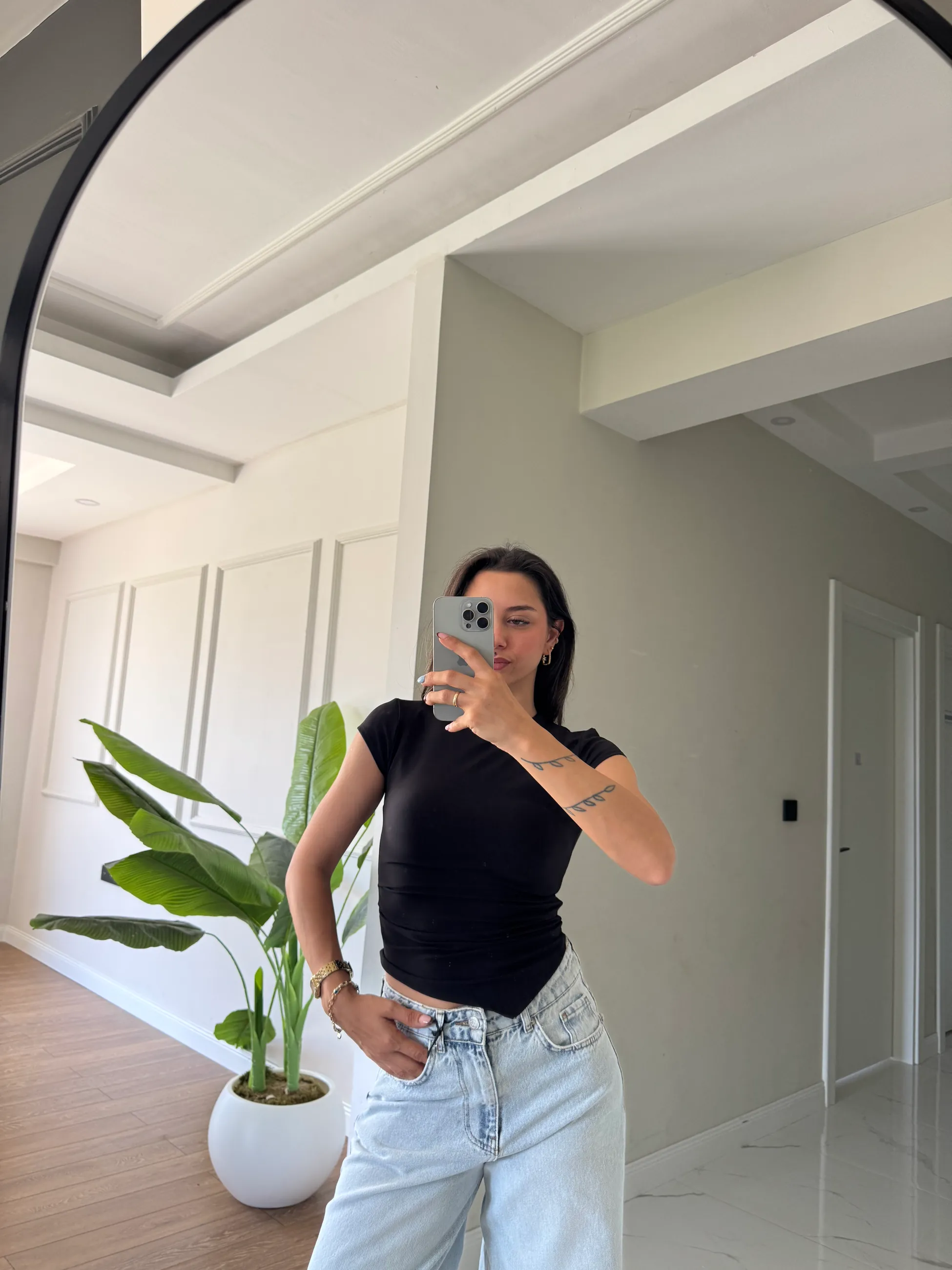 Asimetrik Kesim Tişört