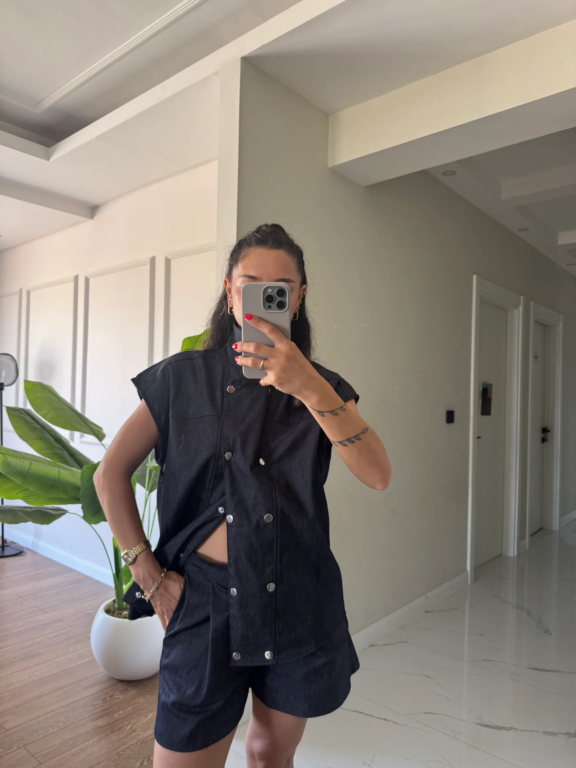 Çıt Çıt Detay Tensel Denim Yelek Şort Takım